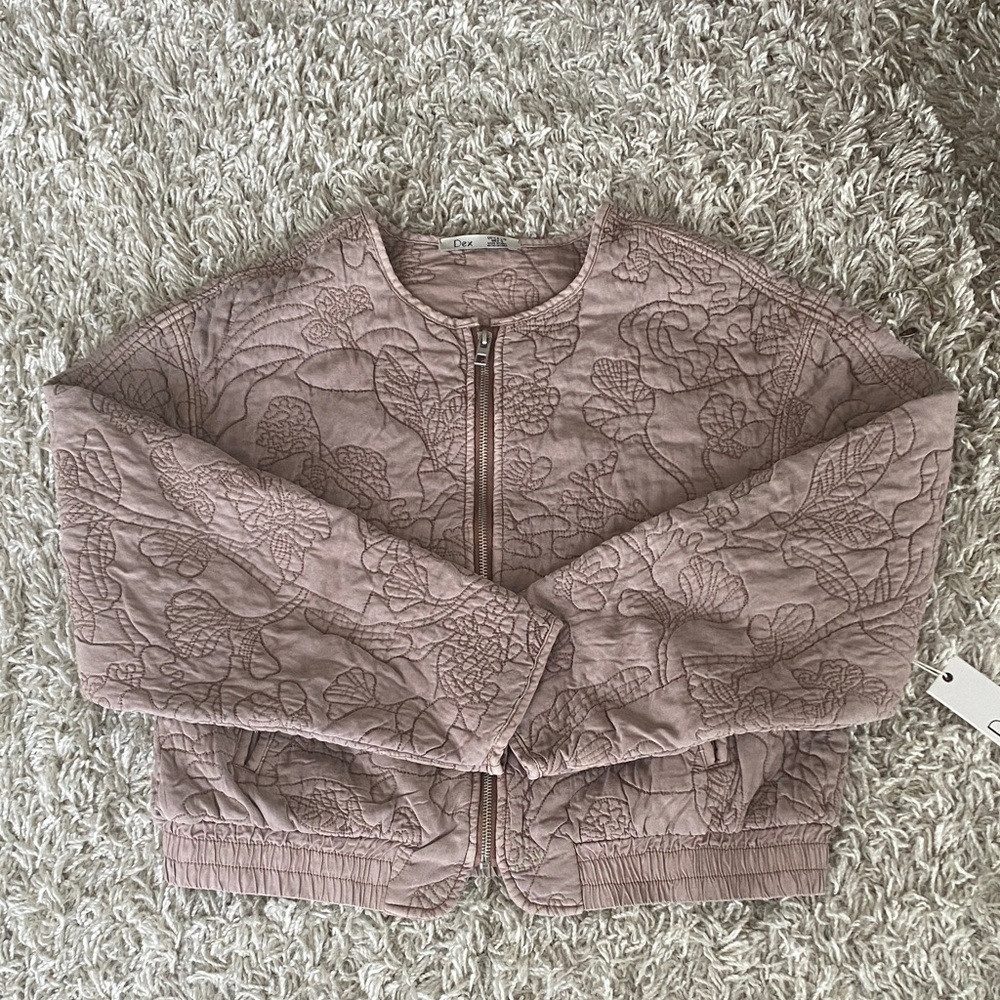 NWT Dex Blush Floral Quilted Jacket